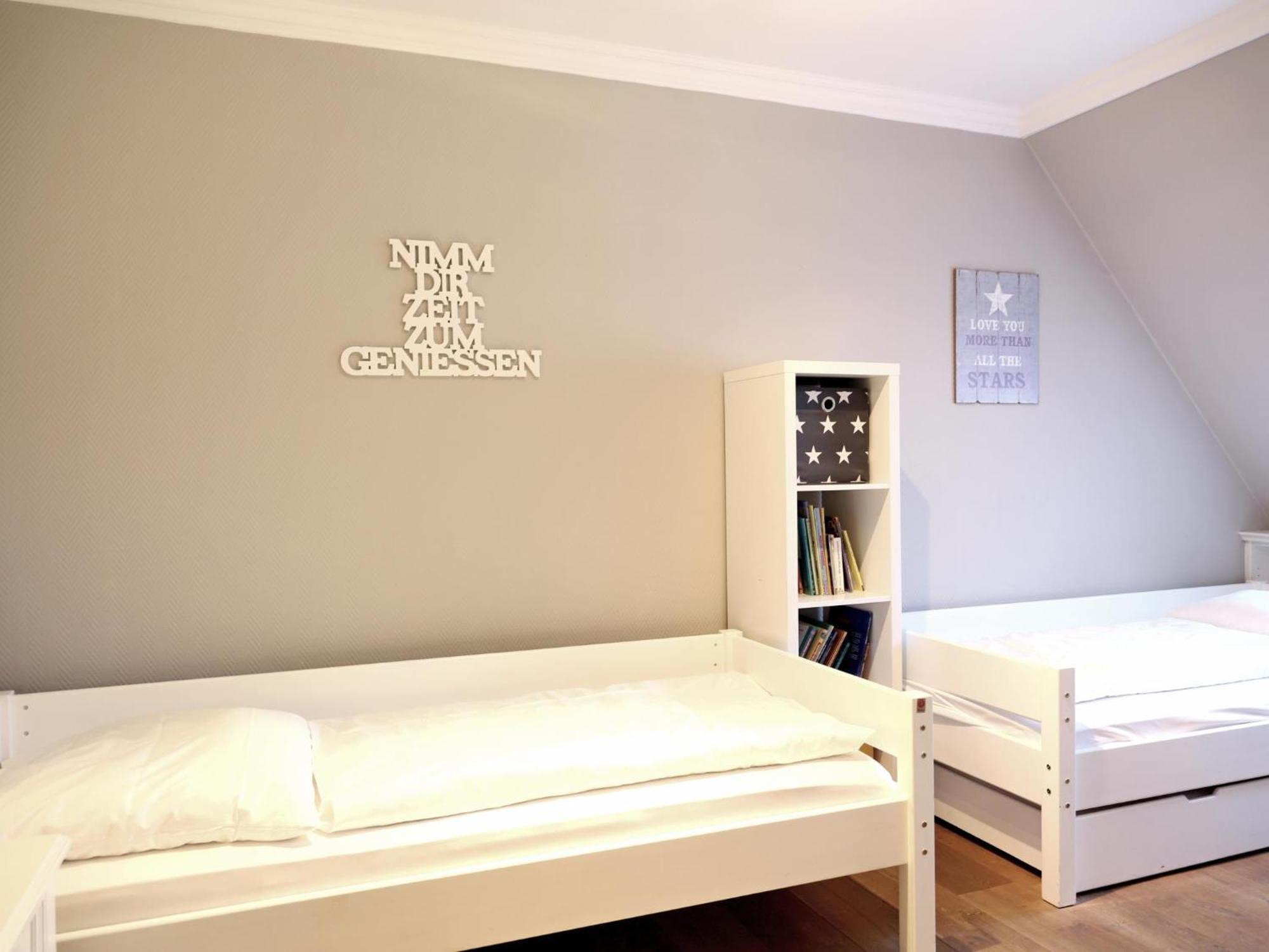 Exklusive 3-Zimmer-Ferienwohnung Im Herzen Westerlands Exterior foto